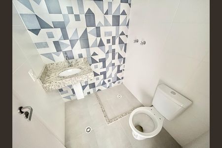 Casa de condomínio à venda com 124m², 3 quartos e 2 vagas Casa de condomínio à venda com 124m², 3 quartos e 2 vagasBanheiro