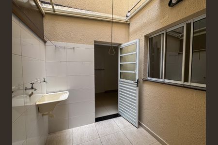Apartamento para alugar com 50m², 2 quartos e sem vagaÁrea de Serviço