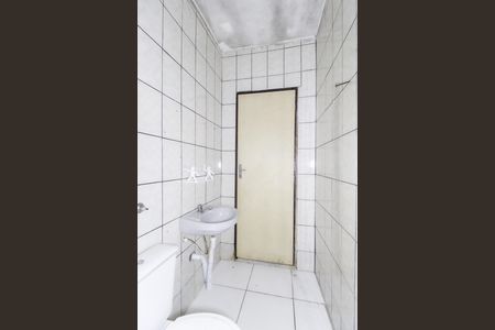 Casa para alugar com 50m², 1 quarto e sem vaga Casa para alugar com 50m², 1 quarto e sem vagaBanheiro