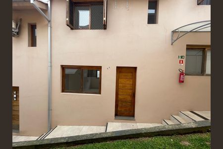 Casa de condomínio para alugar com 62m², 2 quartos e 1 vaga