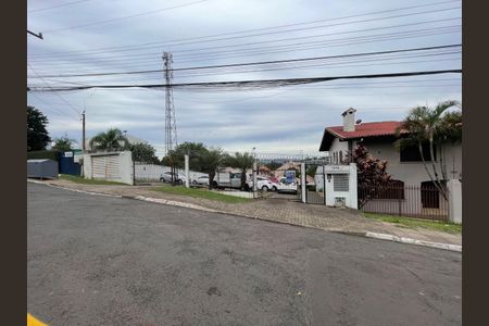 Casa de condomínio para alugar com 62m², 2 quartos e 1 vaga Casa de condomínio para alugar com 62m², 2 quartos e 1 vagaPlaca Instalada em 07/05/2026 - Cod.COEY-19