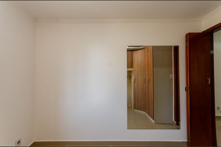 Quarto 1 de apartamento para alugar com 2 quartos, 46m² em Jardim Sao Joao (jaragua), São Paulo