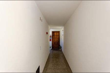 Apartamento para alugar com 46m², 2 quartos e 1 vaga Apartamento para alugar com 46m², 2 quartos e 1 vagaCorredor externo