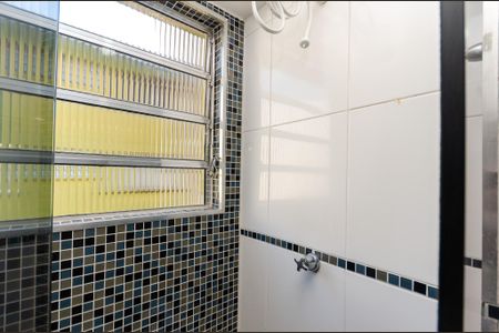 Apartamento para alugar com 46m², 2 quartos e 1 vaga Apartamento para alugar com 46m², 2 quartos e 1 vagaBanheiro