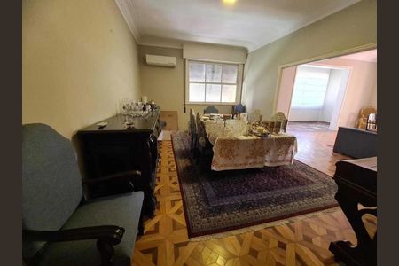 Apartamento à venda com 200m², 4 quartos e 1 vaga
