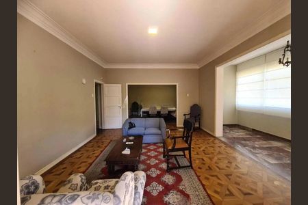 Apartamento à venda com 200m², 4 quartos e 1 vaga