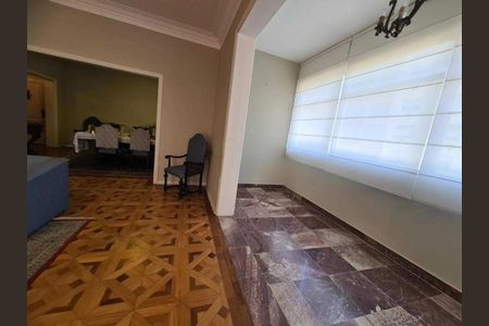 Apartamento à venda com 200m², 4 quartos e 1 vaga
