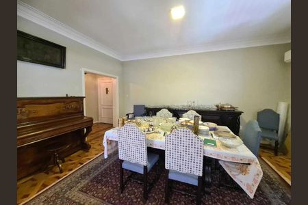 Apartamento à venda com 200m², 4 quartos e 1 vaga