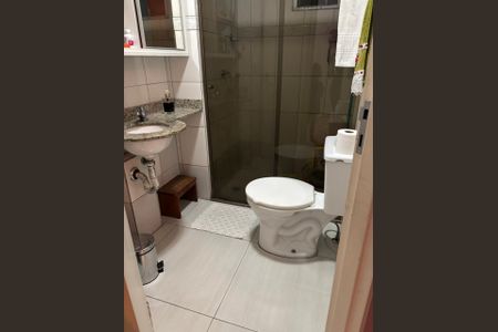 Banheiro  de apartamento à venda com 2 quartos, 50m² em São João Climaco, São Paulo