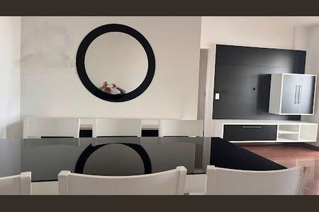 Apartamento à venda com 3 quartos, 104m² em Vila Nair, São Paulo