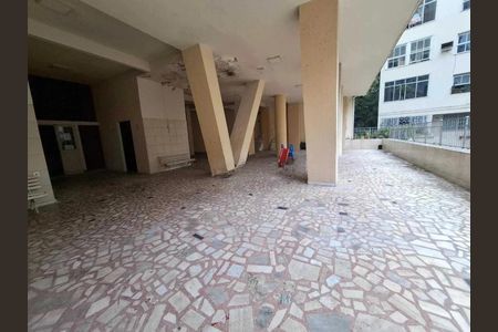 Apartamento à venda com 90m², 2 quartos e sem vaga