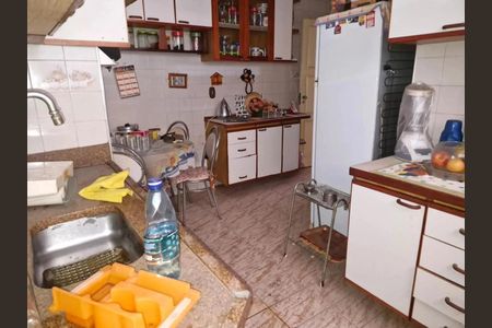 Apartamento à venda com 130m², 3 quartos e 2 vagas