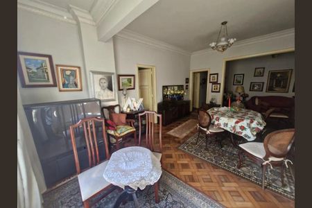 Apartamento à venda com 130m², 3 quartos e 2 vagas