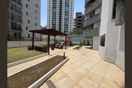 Apartamento para alugar com 117m², 4 quartos e 2 vagas