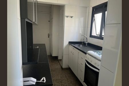 Apartamento para alugar com 117m², 4 quartos e 2 vagas