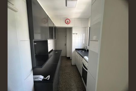 Apartamento para alugar com 117m², 4 quartos e 2 vagas