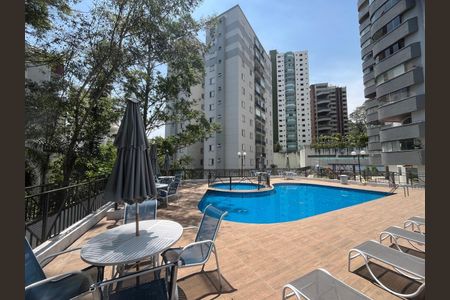 Apartamento para alugar com 117m², 4 quartos e 2 vagas