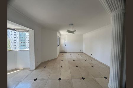 Apartamento para alugar com 117m², 4 quartos e 2 vagas