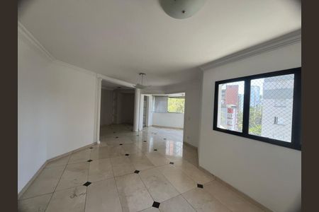 Apartamento para alugar com 117m², 4 quartos e 2 vagas