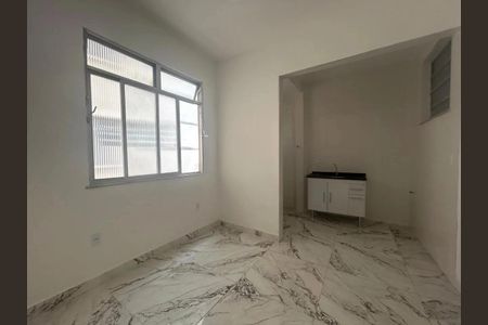 Apartamento à venda com 34m², 1 quarto e sem vaga