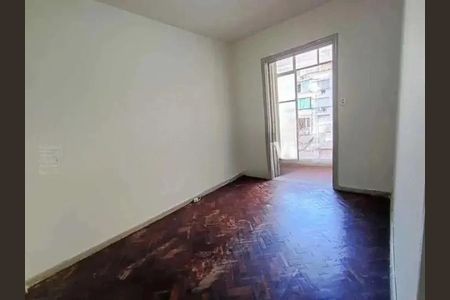 Apartamento à venda com 75m², 3 quartos e sem vaga