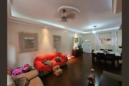 Casa à venda com 3 quartos, 375m² em Vila Santo Antônio, São Paulo