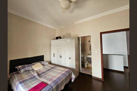 Casa à venda com 3 quartos, 375m² em Vila Santo Antônio, São Paulo