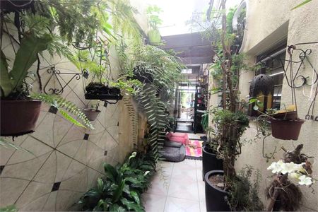 Casa à venda com 4 quartos, 200m² em Vila Cruzeiro, São Paulo