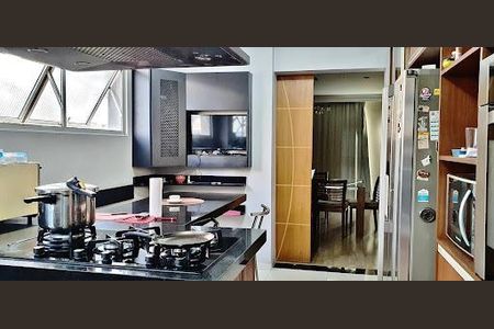 Apartamento à venda com 200m², 3 quartos e 3 vagas