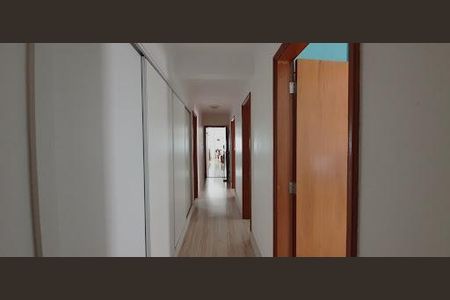 Apartamento à venda com 200m², 3 quartos e 3 vagas