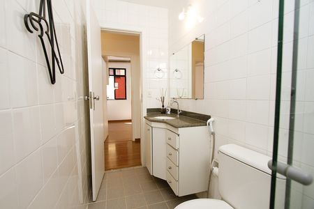 Apartamento à venda com 81m², 3 quartos e 1 vagaBanheiro Social