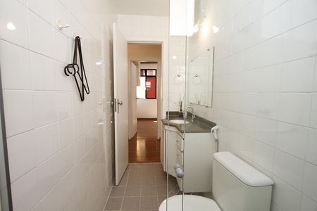 Apartamento à venda com 81m², 3 quartos e 1 vagaBanheiro Social
