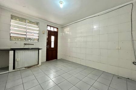 Sala/Cozinha de apartamento para alugar com 1 quarto, 42m² em Vila Clara, São Paulo