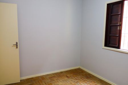Casa para alugar com 130m², 4 quartos e 2 vagas Casa para alugar com 130m², 4 quartos e 2 vagasQuarto 2