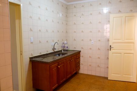 Casa para alugar com 130m², 4 quartos e 2 vagas Casa para alugar com 130m², 4 quartos e 2 vagasCozinha