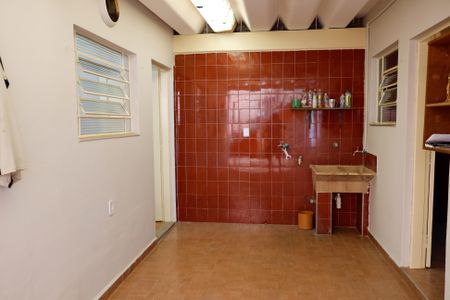 Casa para alugar com 130m², 4 quartos e 2 vagas Casa para alugar com 130m², 4 quartos e 2 vagasLavanderia