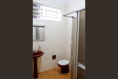 Casa para alugar com 130m², 4 quartos e 2 vagas Casa para alugar com 130m², 4 quartos e 2 vagasBanheiro