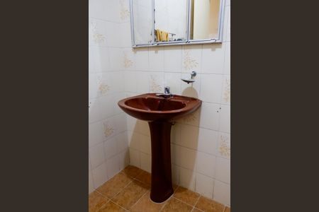 Casa para alugar com 130m², 4 quartos e 2 vagas Casa para alugar com 130m², 4 quartos e 2 vagasBanheiro
