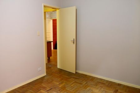 Quarto 2 de casa para alugar com 4 quartos, 130m² em Centro, Osasco