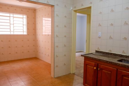 Casa para alugar com 130m², 4 quartos e 2 vagas Casa para alugar com 130m², 4 quartos e 2 vagasCozinha