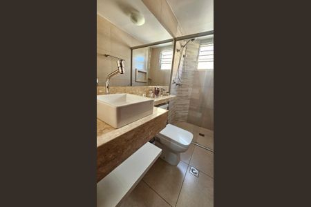 Apartamento à venda com 95m², 4 quartos e 1 vagaBanheiro 