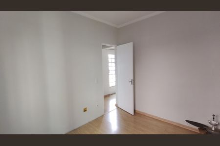 Quarto 2 de apartamento para alugar com 2 quartos, 55m² em Vila Urupes, Suzano