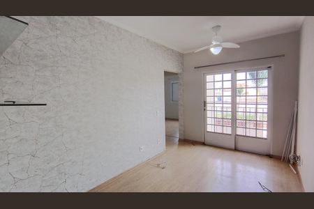 Sala de apartamento para alugar com 2 quartos, 55m² em Vila Urupes, Suzano