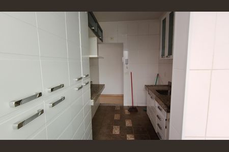 Apartamento para alugar com 55m², 2 quartos e 1 vaga Apartamento para alugar com 55m², 2 quartos e 1 vagaCozinha