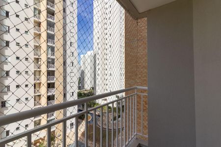 Varanda de apartamento para alugar com 2 quartos, 64m² em Usina Piratininga, São Paulo