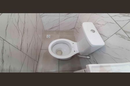 Casa para alugar com 35m², 1 quarto e sem vaga Casa para alugar com 35m², 1 quarto e sem vagaBanheiro