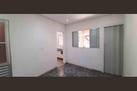Casa para alugar com 35m², 1 quarto e sem vaga Casa para alugar com 35m², 1 quarto e sem vagaSala/Quarto