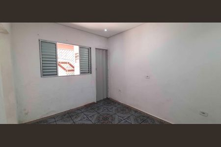 Sala/Quarto de casa para alugar com 1 quarto, 35m² em Jardim Primeiro de Maio (chacara Fazendinha), Osasco