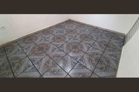 Sala/Quarto de casa para alugar com 1 quarto, 35m² em Jardim Primeiro de Maio (chacara Fazendinha), Osasco