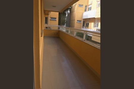 Apartamento à venda com 119m², 2 quartos e 1 vaga